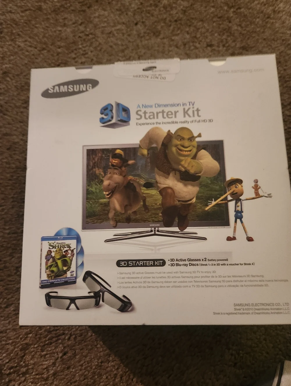 Samsung 3D Starter Kit in Green and Blue Packaging